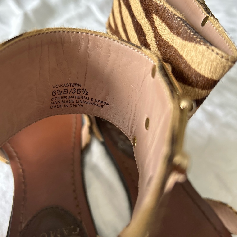 Vince Camuto Brown Zebra Print Sandals with Gold Buckle Size 6 1/2 - Picture 8 of 11